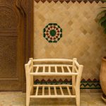 Handgefertigtes Holz Schuhregal – 2-Etagen Organizer aus Naturholz