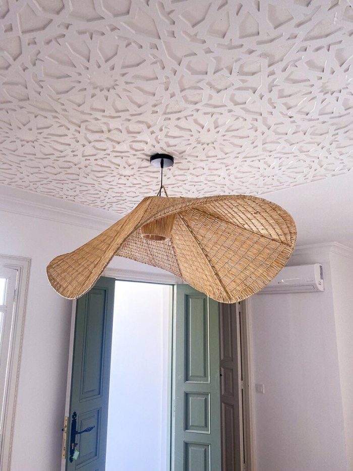 Handgefertigte Raffia-Pendelleuchte – marokkanischer Parasol-Lampenschirm – Bild 2