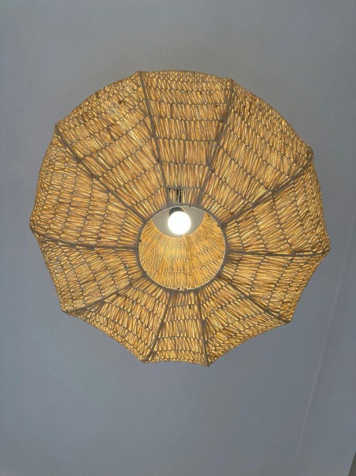 Handgeflochtene Raffia-Pendelleuchte – runde natürliche Deckenlampe – Bild 7