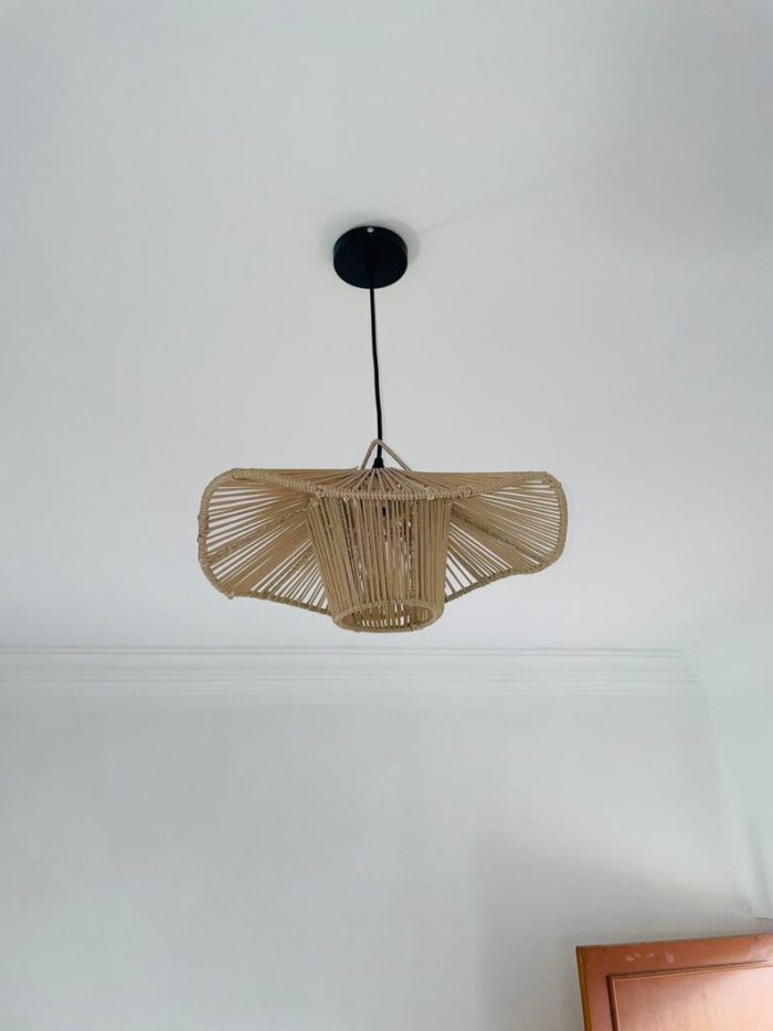 Marokkanische strohfarbene Blumen-Pendelleuchte – handgeflochtener Doum-Lampenschirm – Bild 3