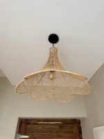 Runde handgeflochtene Raffia-Pendelleuchte – natürliche Deckenlampe – Bild 6