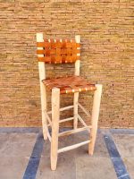 Marokkanischer Barhocker mit Lederlehne – handgefertigter Holz-Hocker – Bild 5