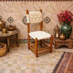 Marokkanischer Boho-Holzstuhl mit weißem Seil – handgefertigt