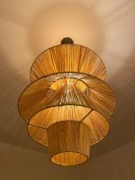 Handgeflochtene Raffia-Pendelleuchte – mehrstufiges Pyramiden-Design – Bild 8