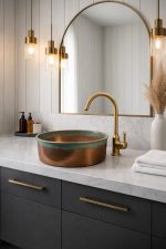 Kupfer Aufsatzwaschbecken mit Grüner Patina-Kante – Gehämmerte Runde Schale – Bild 2