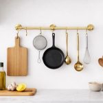 Messing Wandstange mit S-Haken – Küchen-Organizer Leiste zum Aufhängen