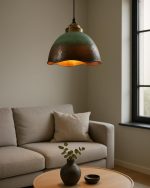 Gehämmerte Messing Pendelleuchte mit Braun Patina – Dome Lampe im Vintage Stil